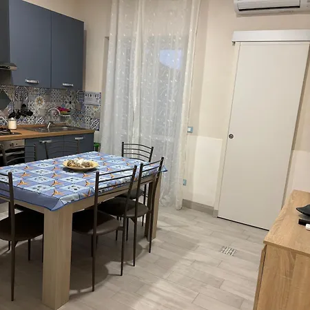 Apartament Vacanze A 2 Passi Dal Mare Giardini-Naxos